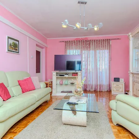 Annamaria Villa Ploce (Zadar)