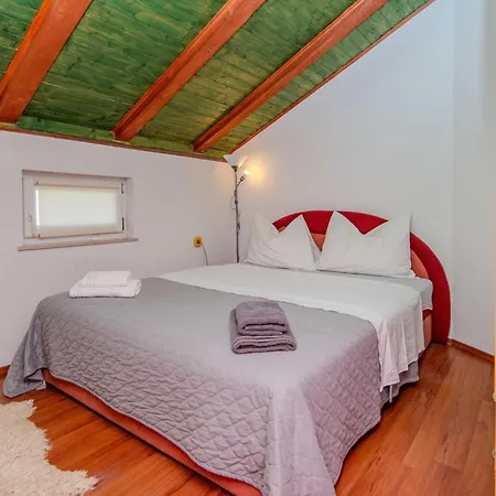 Annamaria Villa Ploce (Zadar)