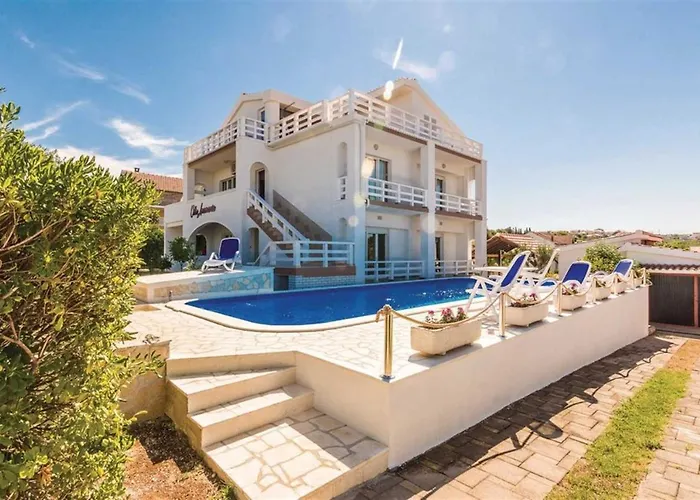 فيلة Annamaria *