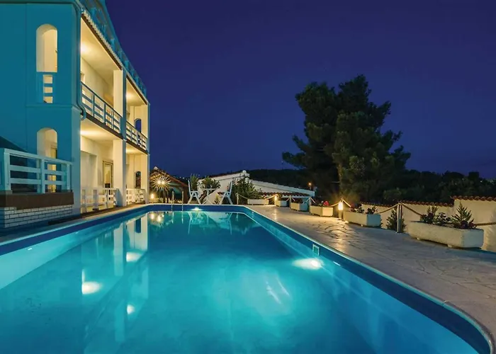 فيلة Annamaria زادار